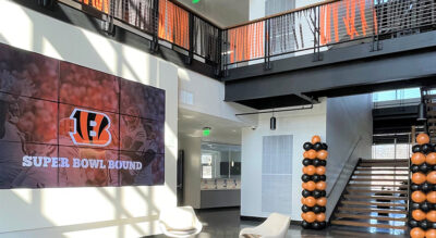 office-lobby-decorated