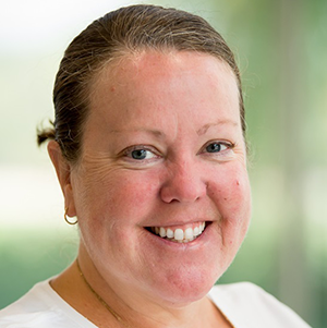 Amy Hart headshot